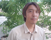 ��\�����